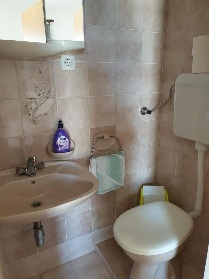 Apartmani I Sobe Jusic Rab Town Exterior photo