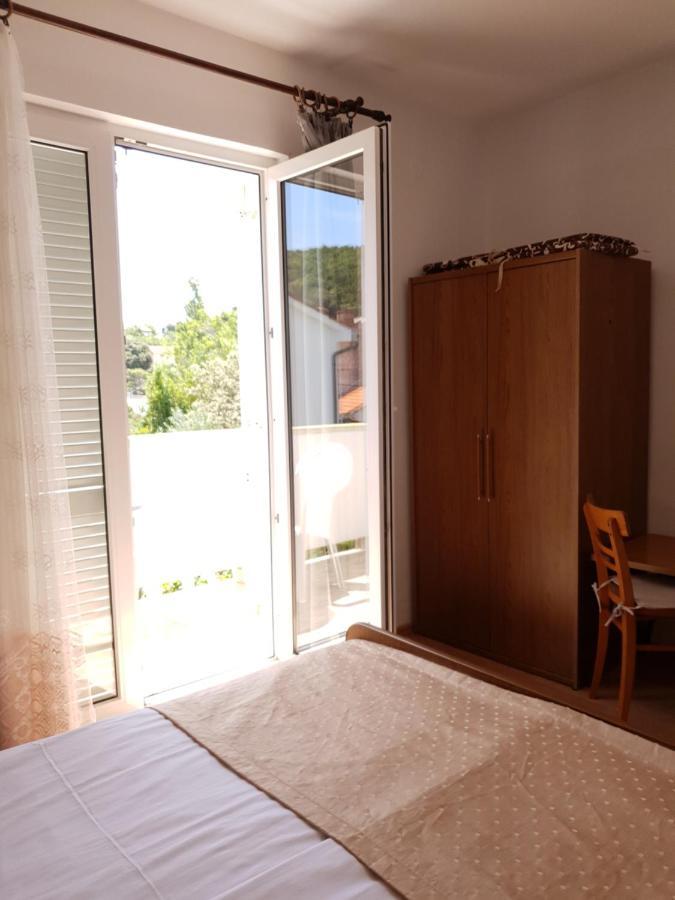 Apartmani I Sobe Jusic Rab Town Exterior photo