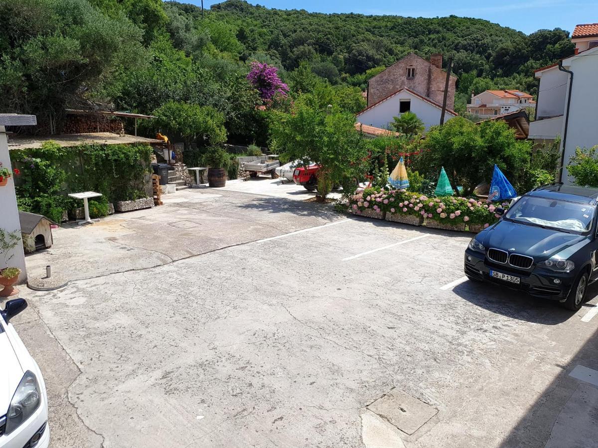 Apartmani I Sobe Jusic Rab Town Exterior photo