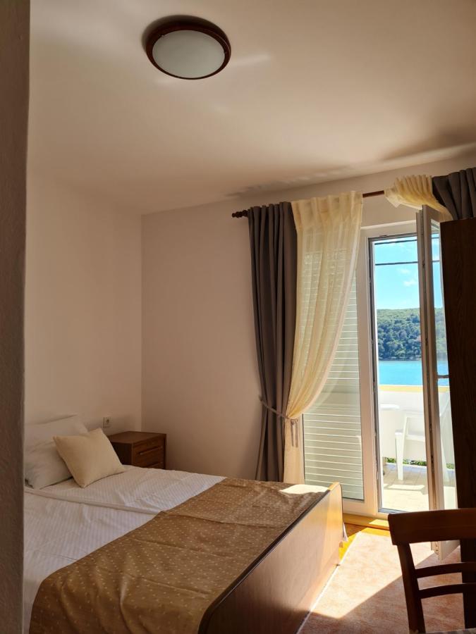 Apartmani I Sobe Jusic Rab Town Exterior photo